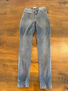Wrangler Women's Skinny Jeans - Faded Gray Wash